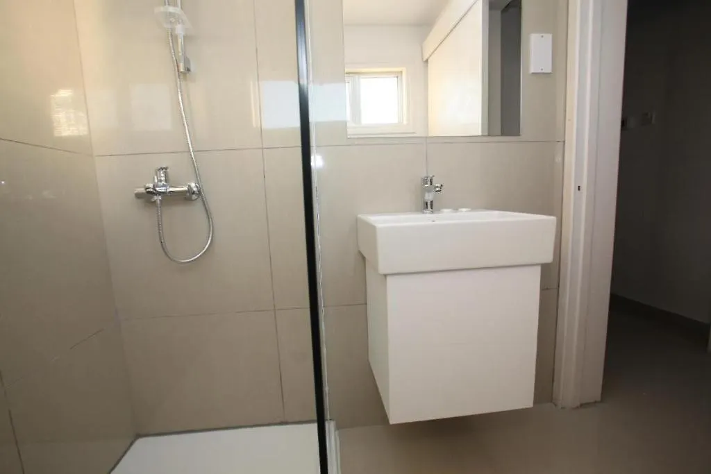 Boronia Hotel Apartments 라르나카