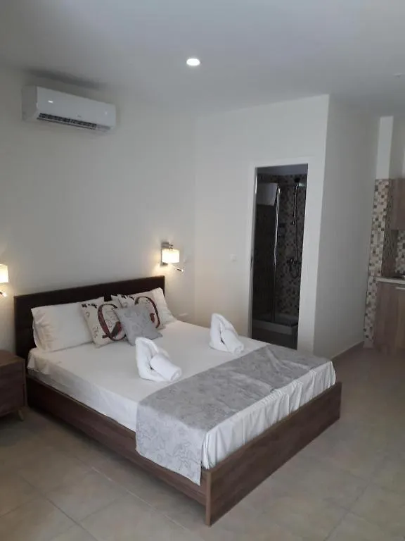 Boronia Hotel Apartments Larnaca 0*,
