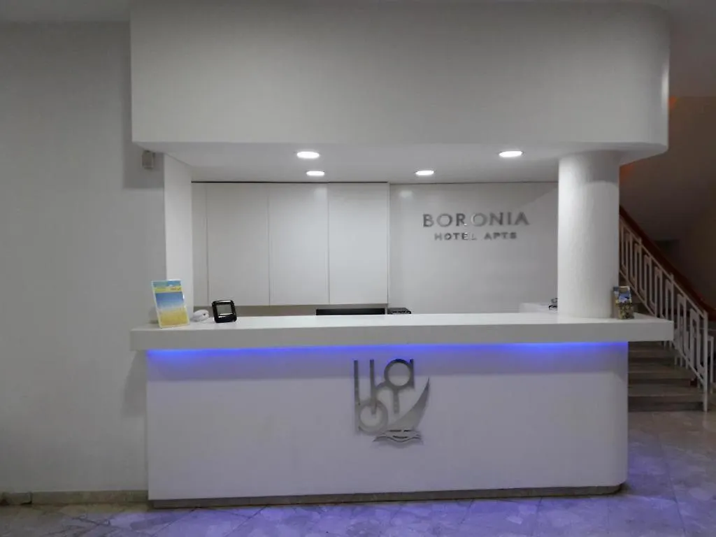 Boronia Hotel Apartments 라르나카