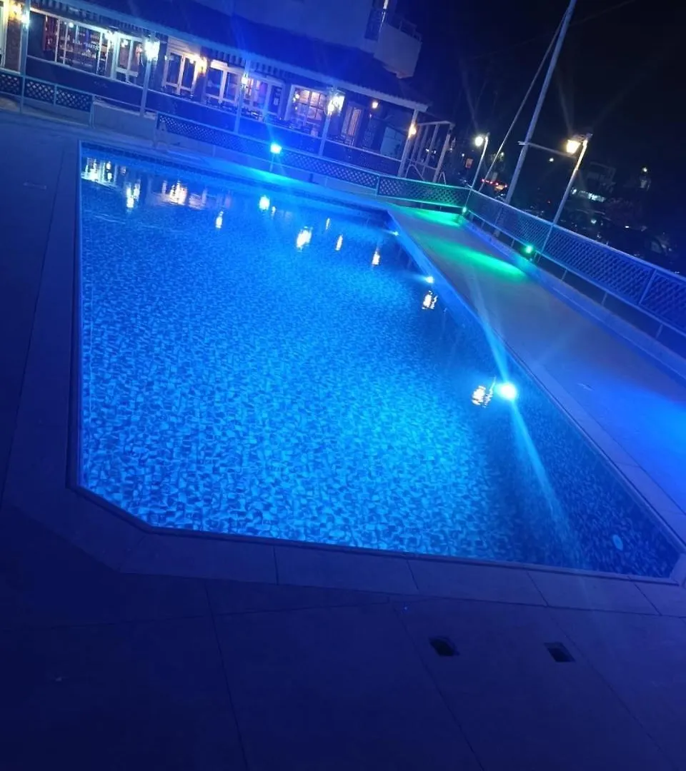 Boronia Hotel Apartments Larnaca