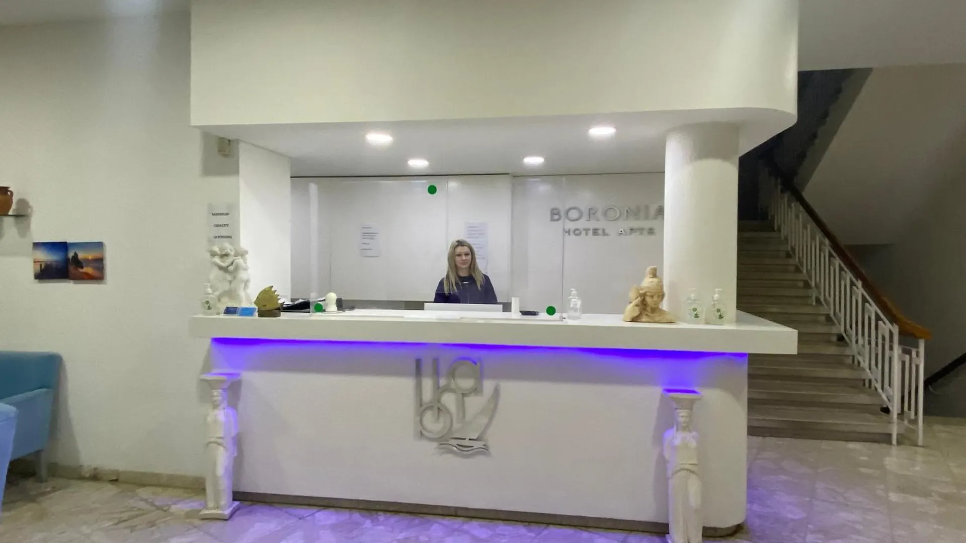Boronia Hotel Apartments Lárnaka