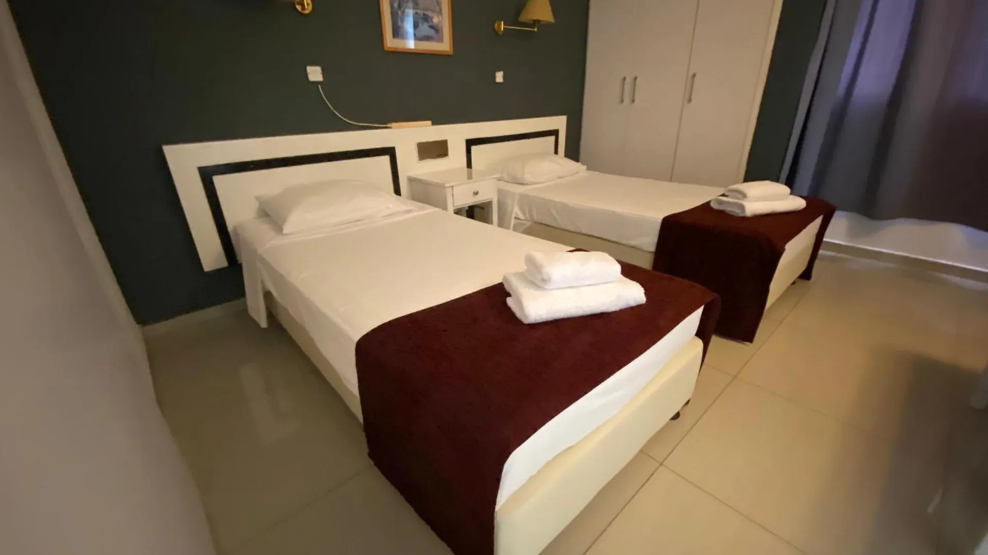 Boronia Hotel Apartments Larnaca