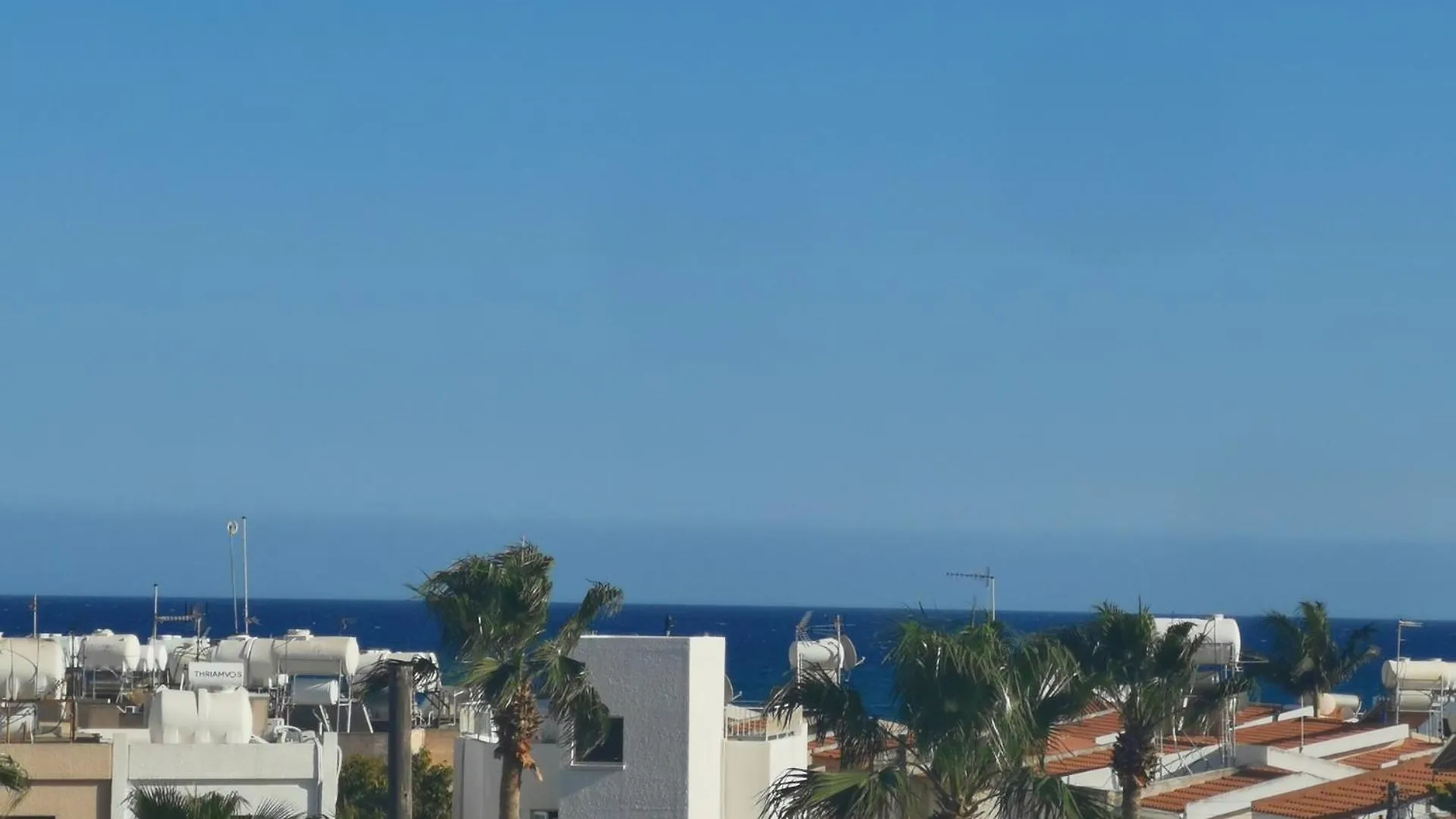 Boronia Hotel Apartments Larnaca